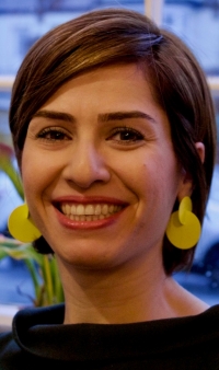 Yassi Banietemad, UKCP Accredited Psychotherapist