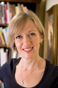 Sandra Ballester, UKCP Accredited Psychotherapist
