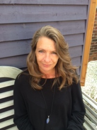 Lisa Peett, UKCP Accredited Psychotherapist