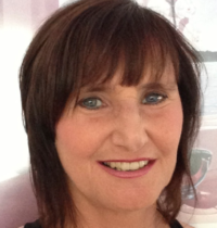 Niki Reeves, UKCP Accredited Psychotherapist