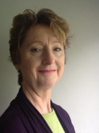 Lynn Linsdale, UKCP Accredited Psychotherapist