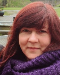 Cassandra Perry, UKCP Accredited Psychotherapist